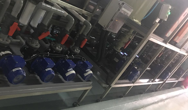 圓振動(dòng)篩客戶使用現(xiàn)場